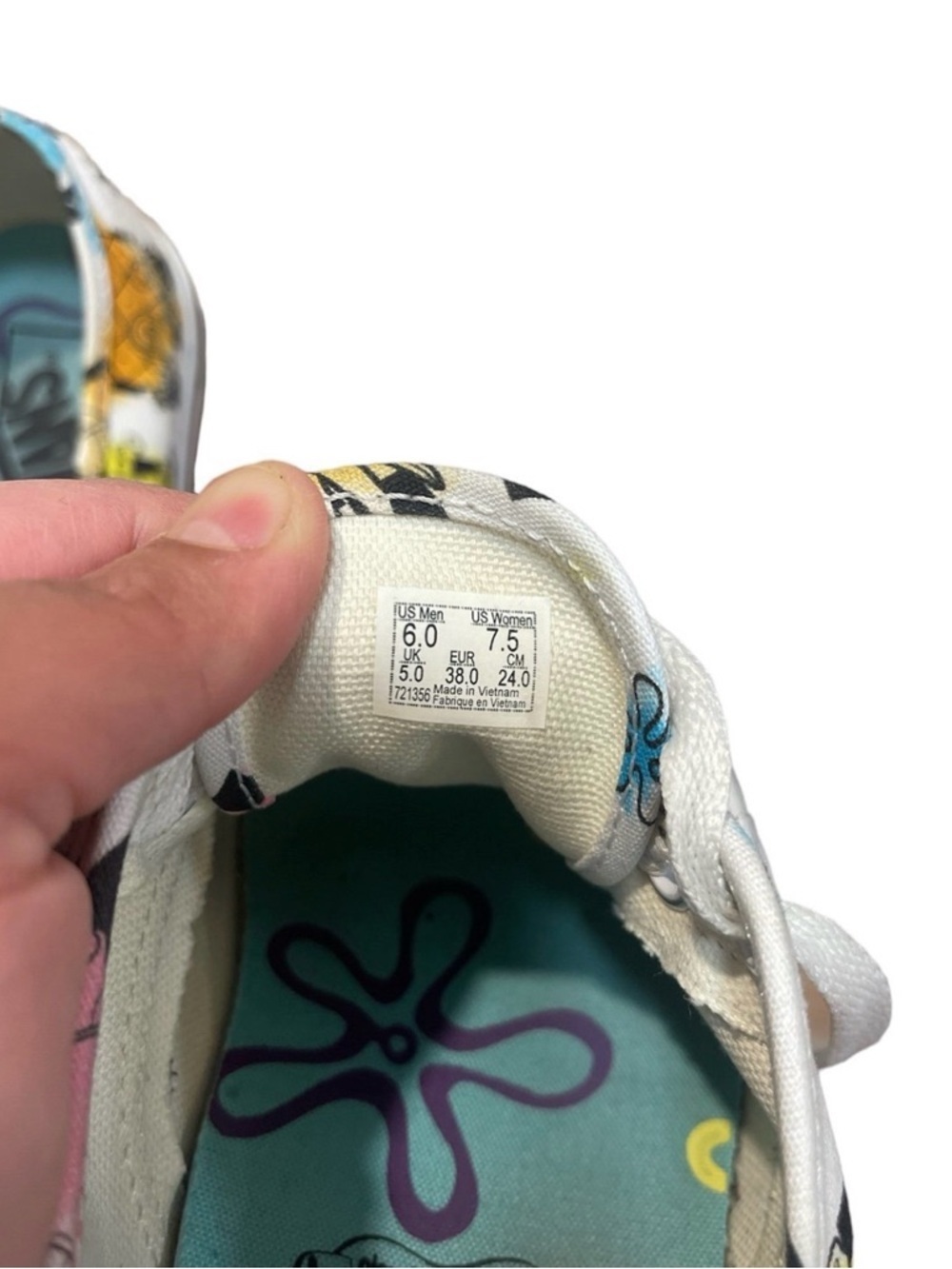 Vans SpongeBob SquarePants Sneakers Women’s 7.5 - Picture 5 of 6